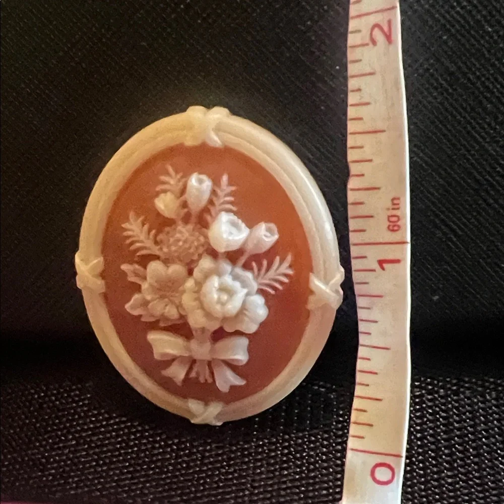 Avon Peach floral Avon Cameo Brooch